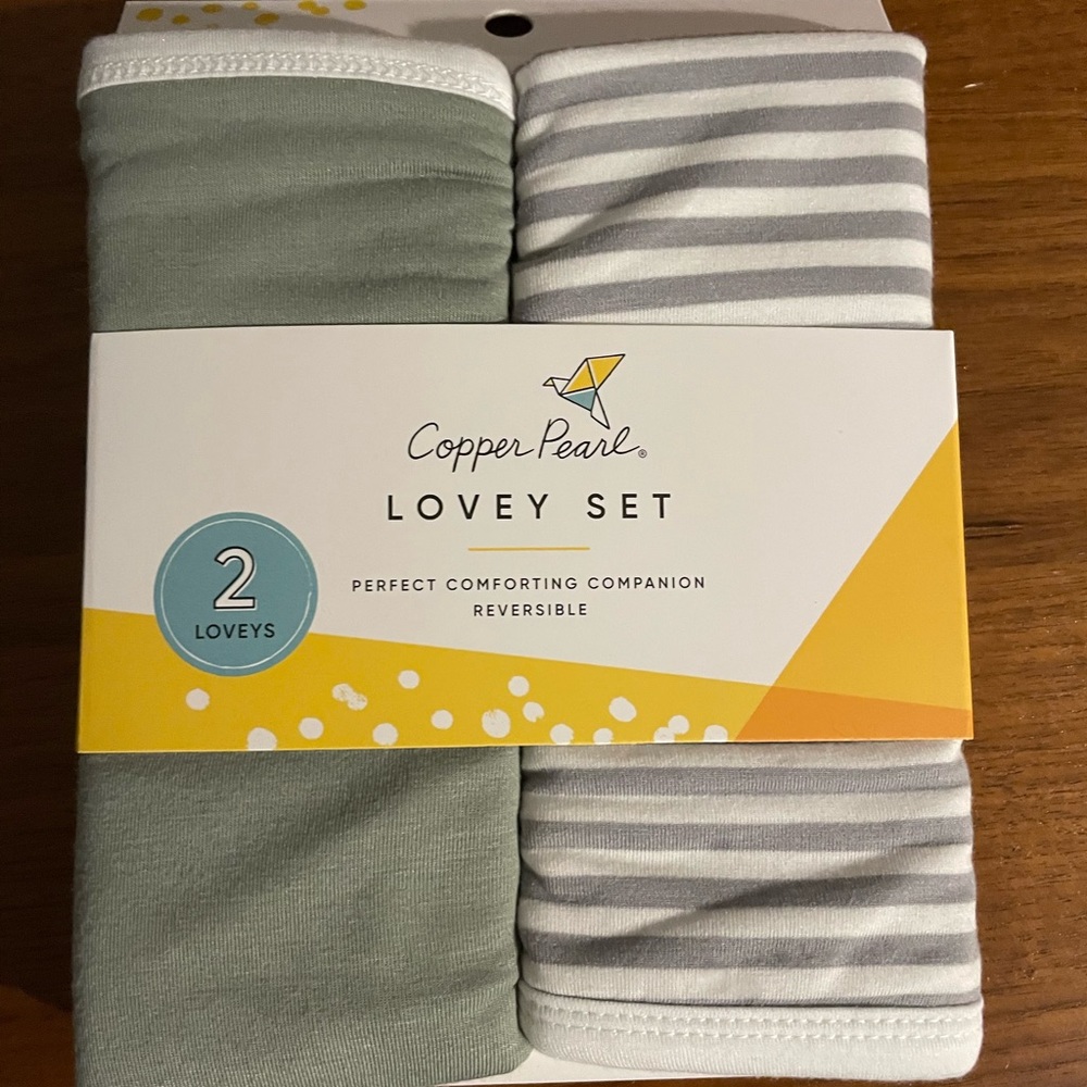 NWT Copper Pearl Lovey Set Everest Gender Neutral super soft blankies